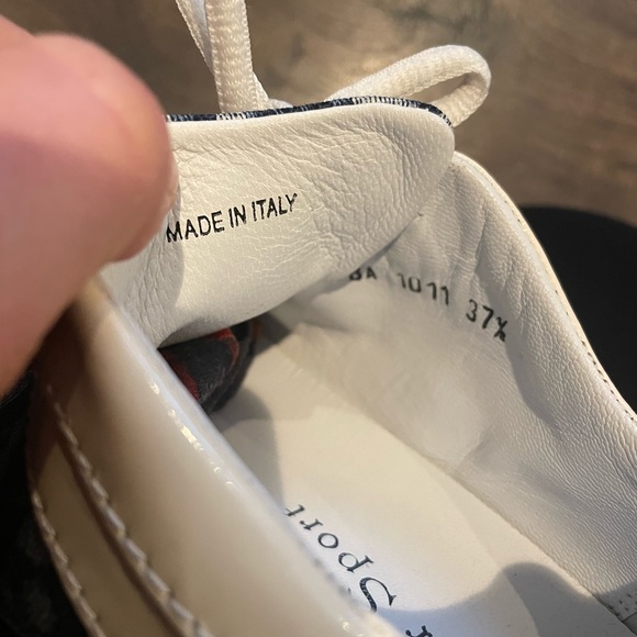 Dior Sneakers! womens genuine leather & blue logo print patent leather detail - Picture 4 of 8